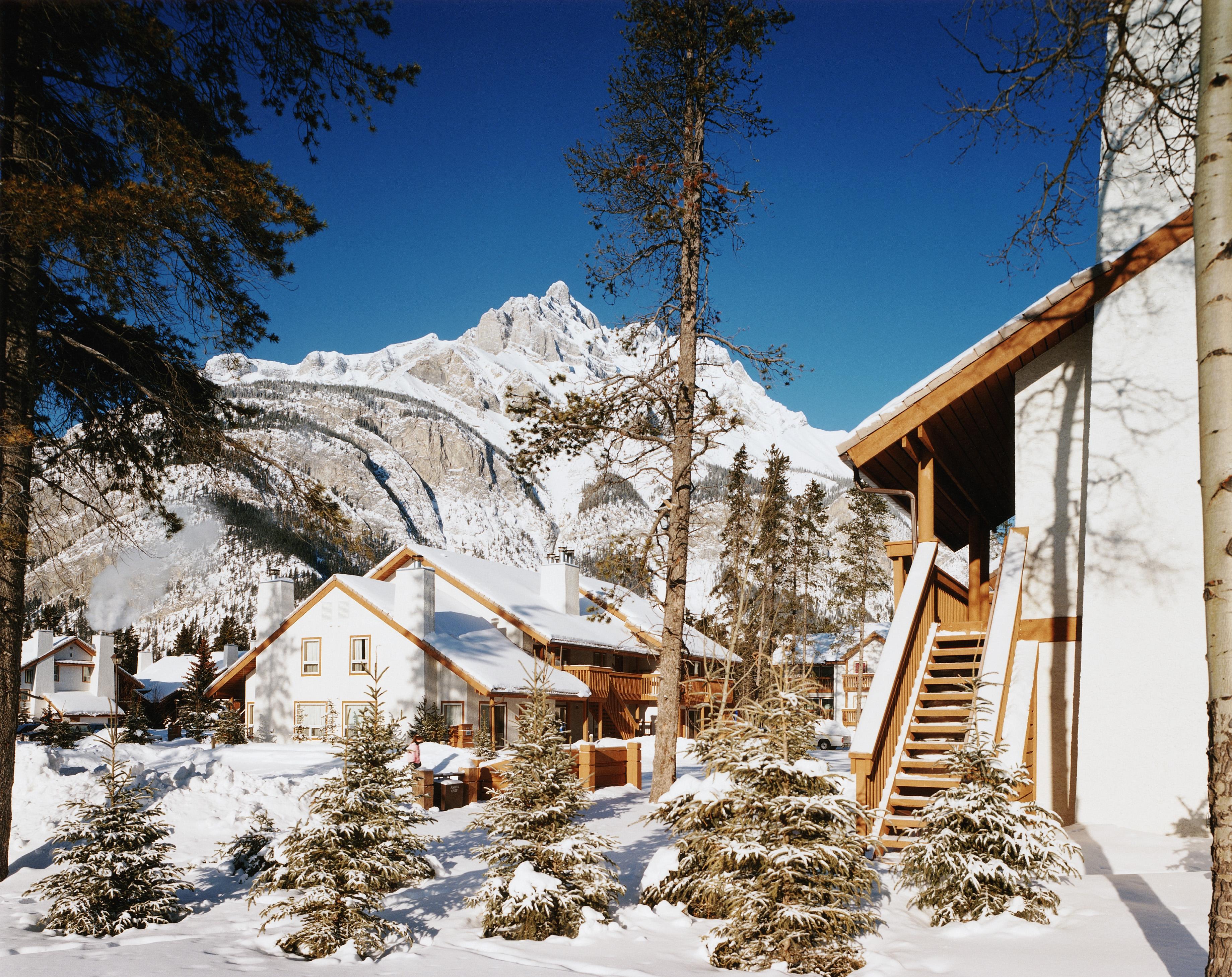Banff Rocky Mountain Resort Екстериор снимка